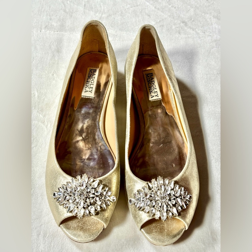 Badgley Mischka Taft Metallic Leather Rhinestone Open Toe Flat Size 8.5
